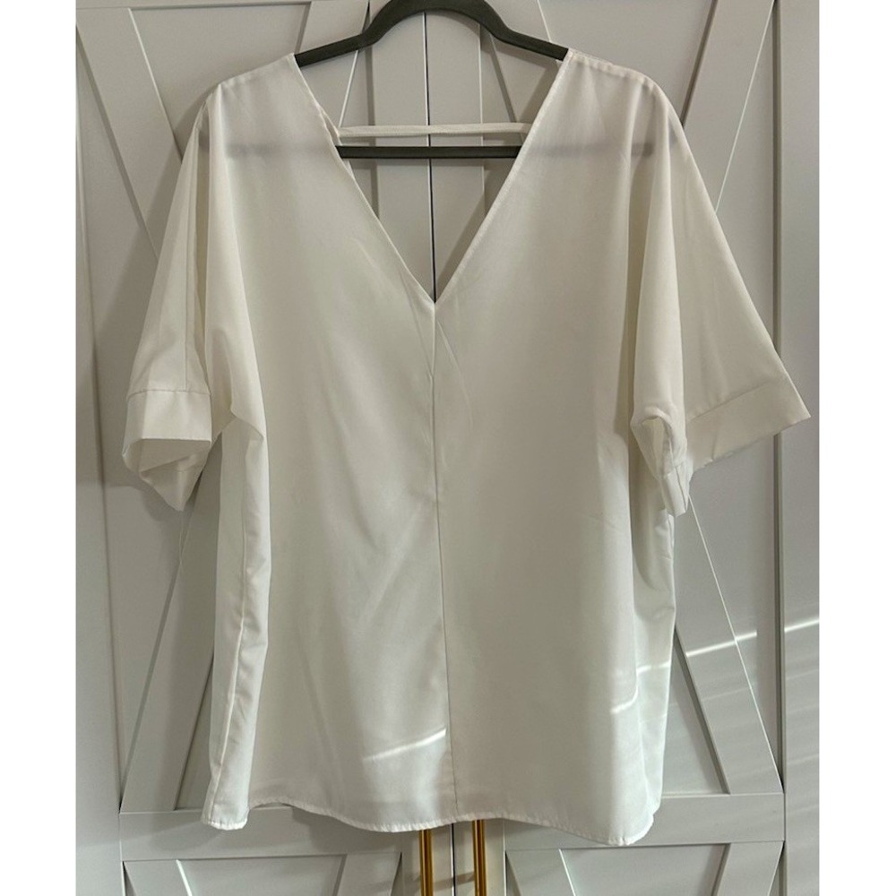 2-Piece White Satin V-Neck Short Sleeve Blouse & Wide-Leg Drawstring Pants L